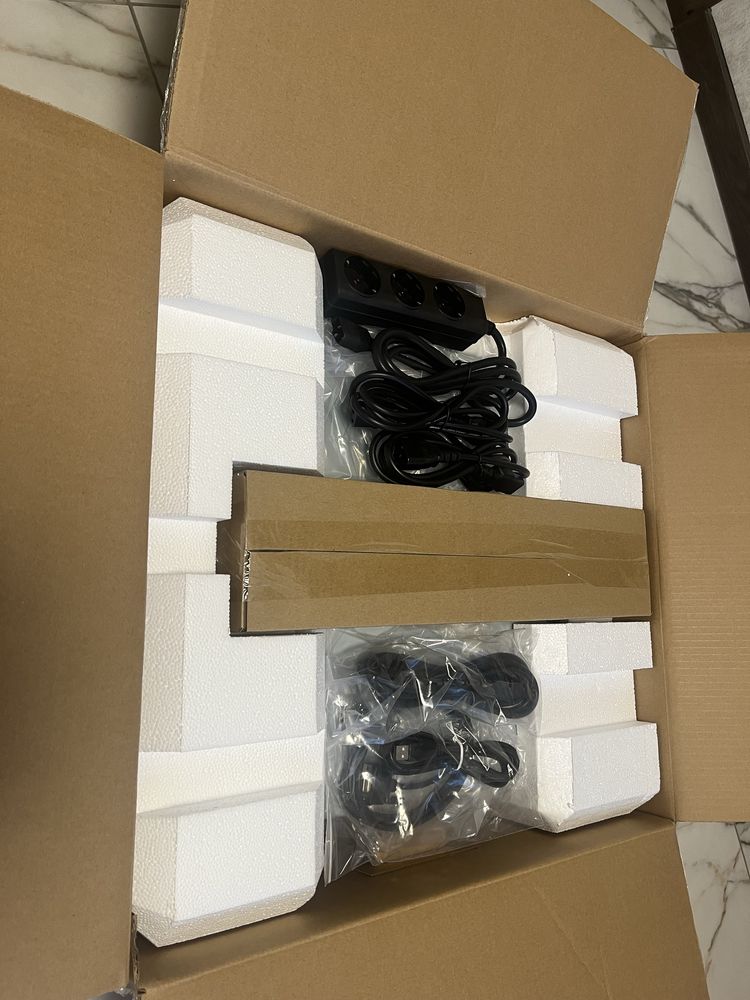 Джерело безперебійного живлення Eaton 9130-1000VA