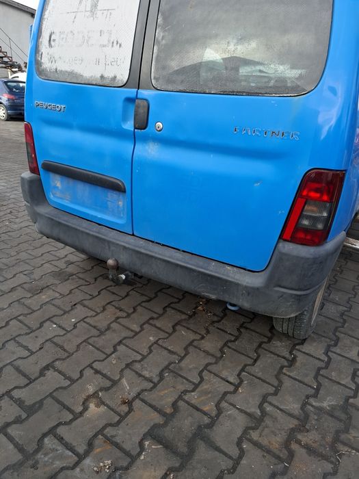 Citroen Berlingo Peugeot Partner I Kompletny Hak Holowniczy