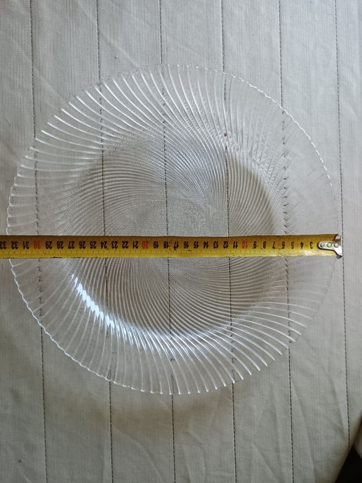 Посуд, товари для кухні, столової