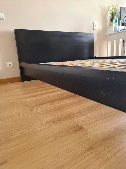 Cama 160x200 Cor preto Malm