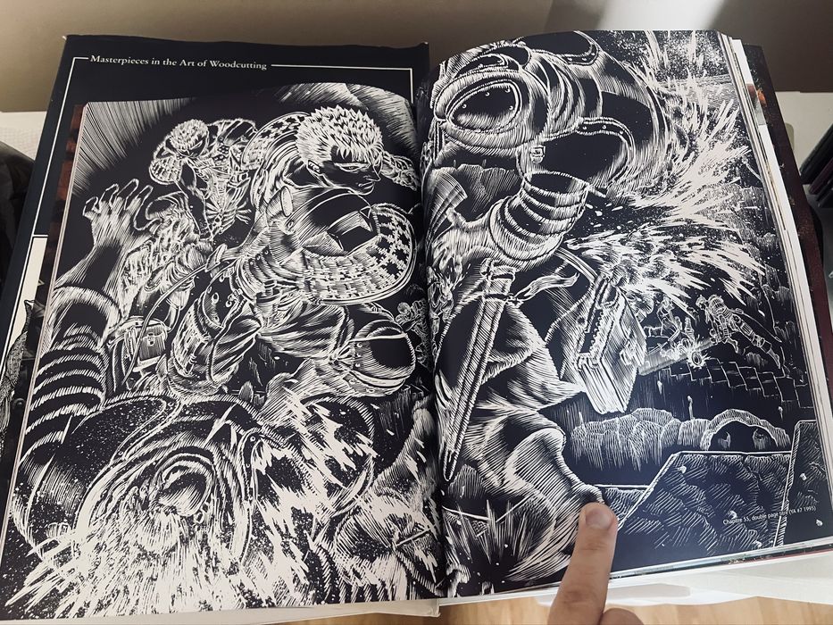 Артбук манга Berserk Illustrations File - Kentaro Miura