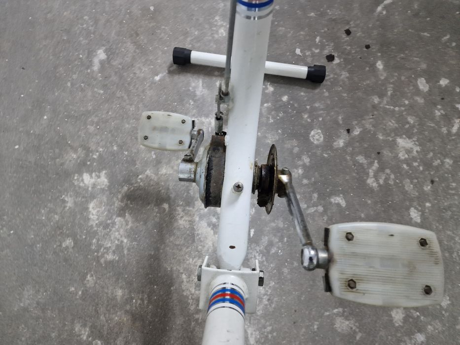 Bicicleta ginástica cor branca