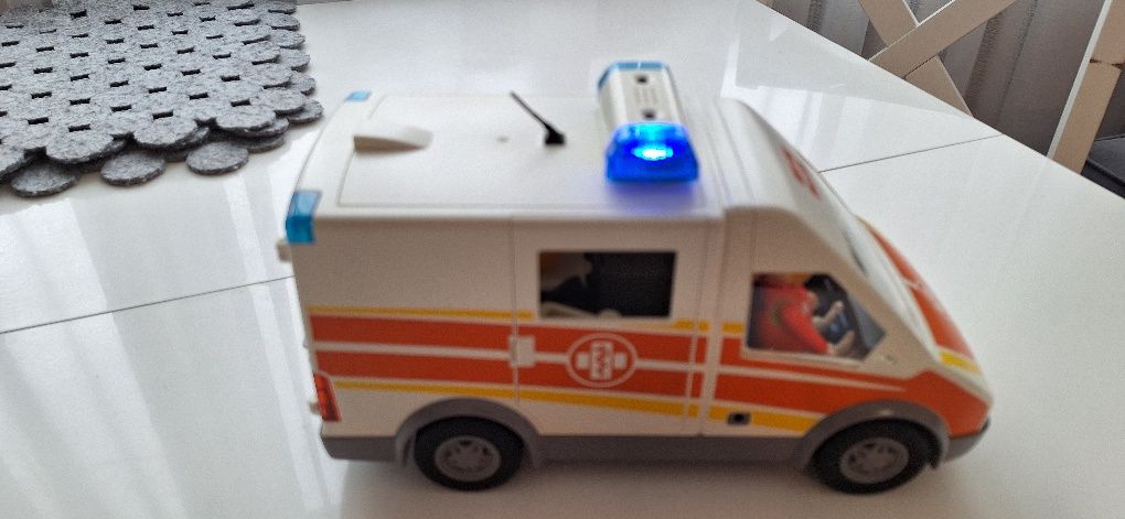 Karetka playmobil 6685