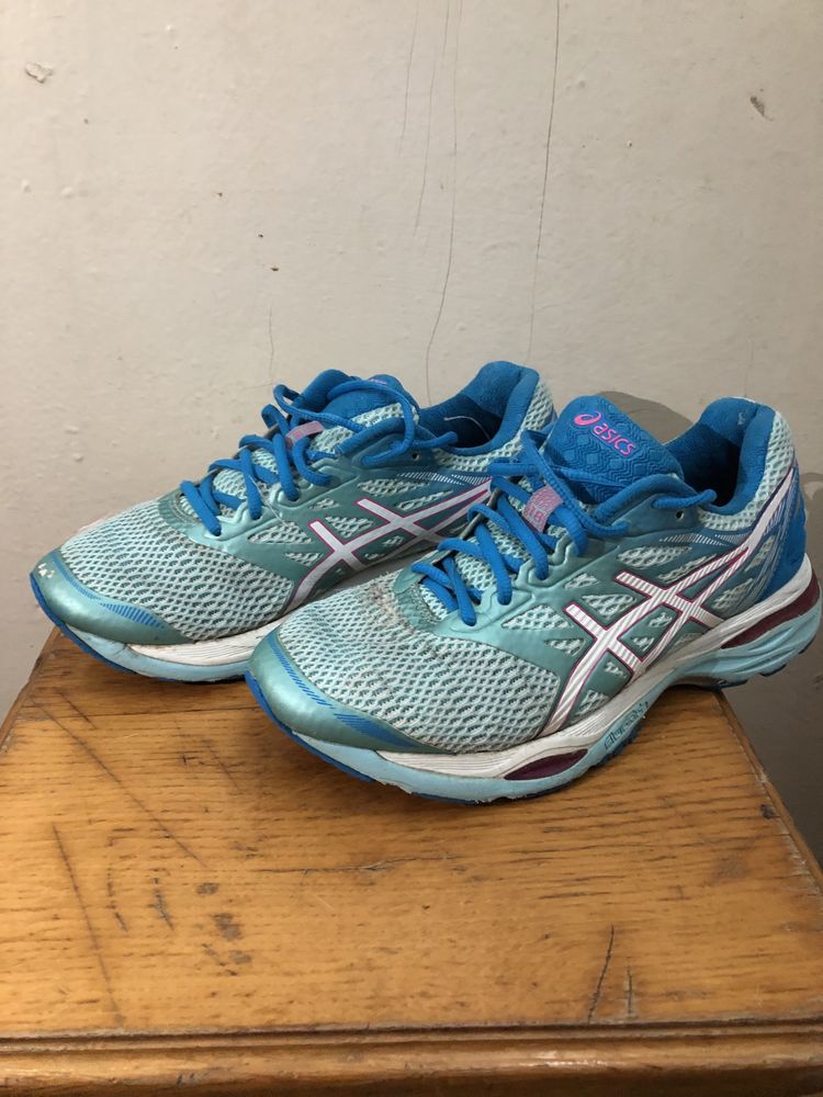 Продам кросівки ASICS-асікси