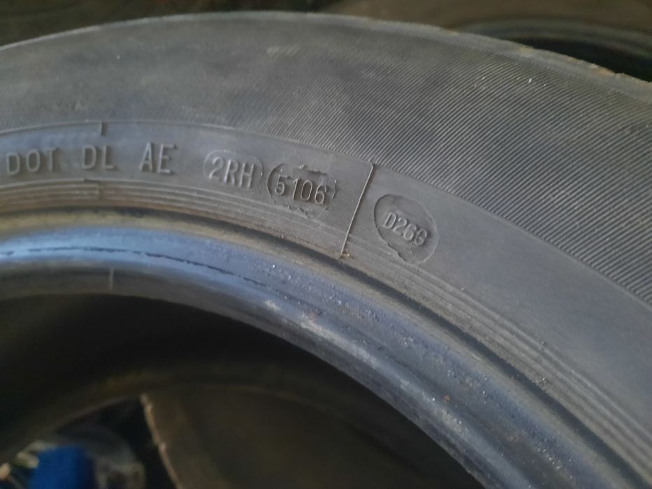 Шини 195/65/r15 комплект 2шт dunlop