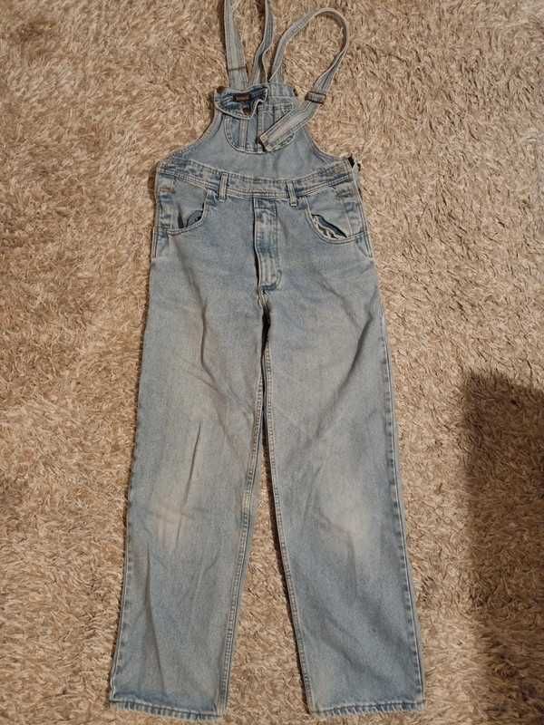 Spodnie jeansy na szelki ogrodniczki