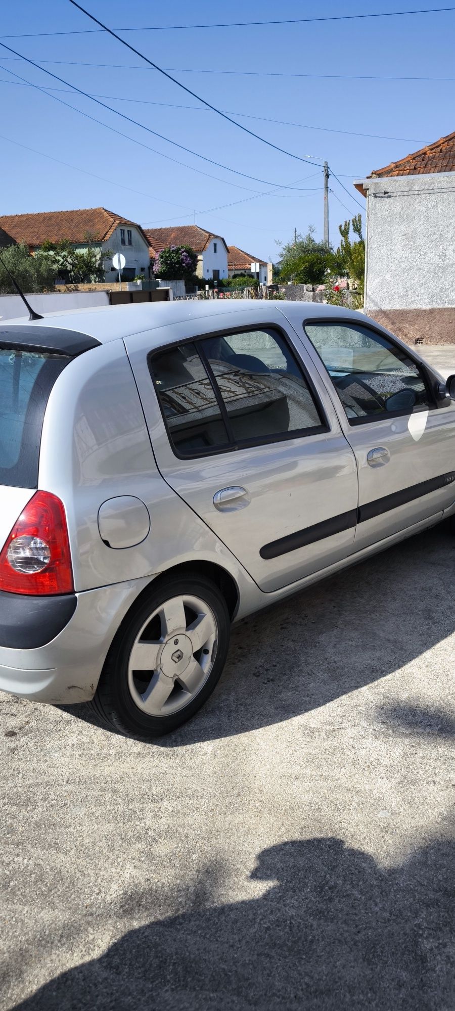 Clio 2002 gasolina
