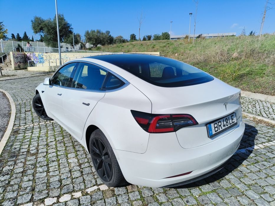 Tesla Model 3 Long-Range Dual Motor AWD