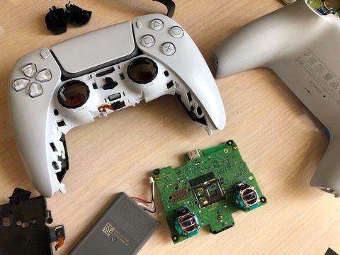 Ремонт та чистка контролерів і приставок ps4/5 xbox