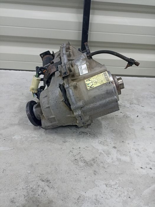 Роздатка 4c210  47300 49200 СRDI Kia Sorento diesel в хорошому стані