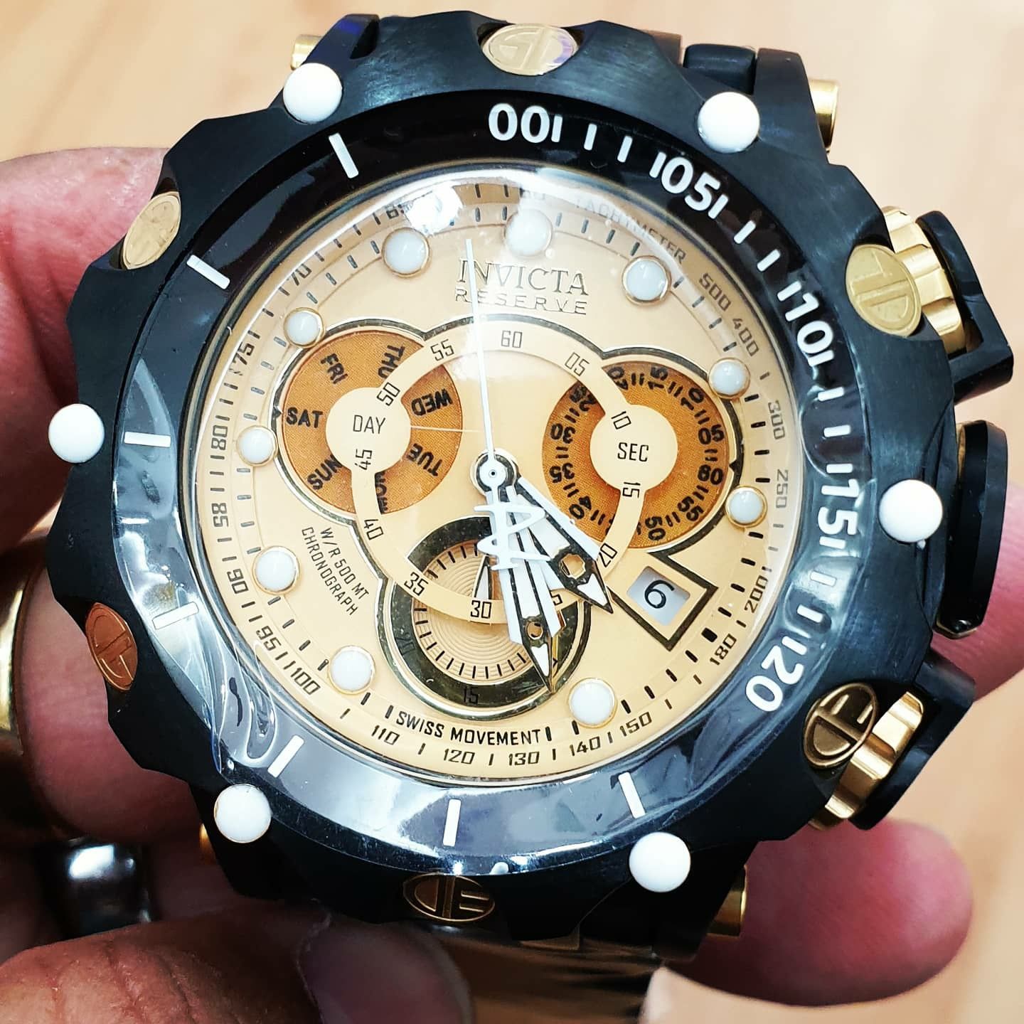 Invicta venon black