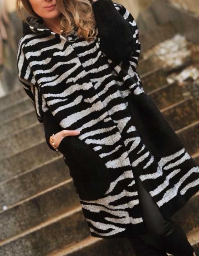 Płaszcz z alpaki z kapturem /zebra szaro-czarny