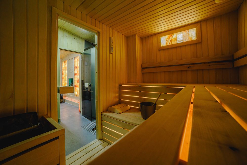 Słone Wzgórze – ucieknij w góry! Domki z jacuzzi, basenem i sauną