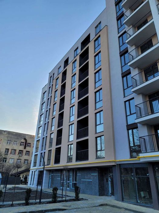 Продаж комерції під центр дитячого дозвілля, Лемківська-Чорновола