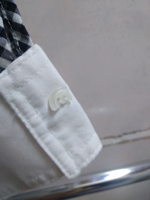 Blusa aos quadrados -Tamanho 42