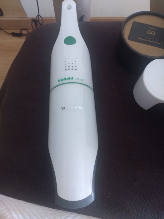 Duas máquinas da marca kobold limpa vidros eléctrico um aspirador