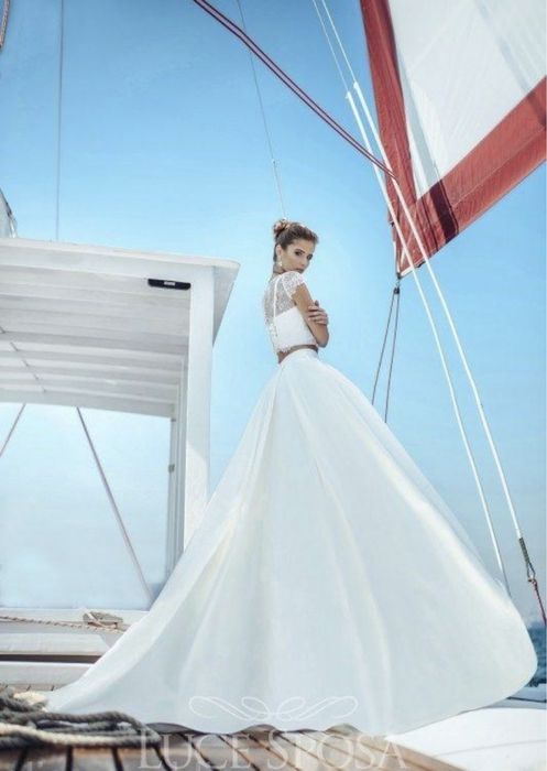 Весільна сукня айворі crop top