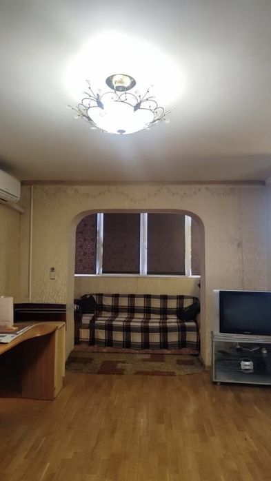 Сдам 1 ком. ул. Лариси Руденко, 13. м. Позняки, м. Харьковская