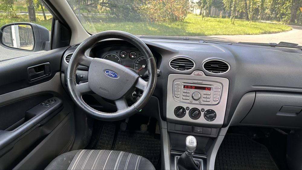 Ford Focus mk2 1.6 benzyna LIFT 2008r ** sprawna klima