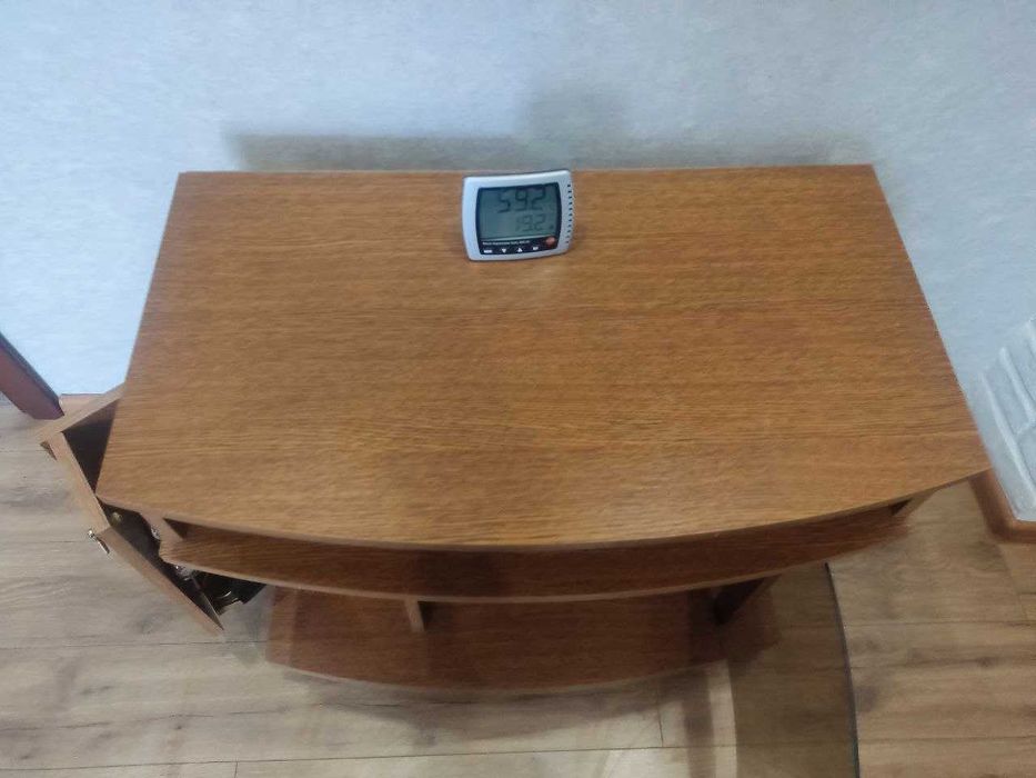 Тумба під телевізор