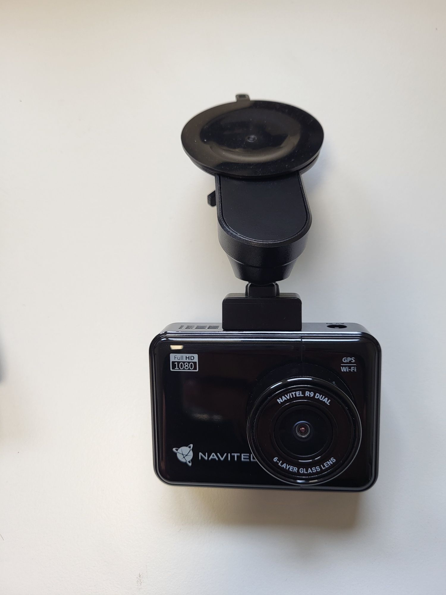 Wideorejestrator Navitel R9 Dual stan idealny