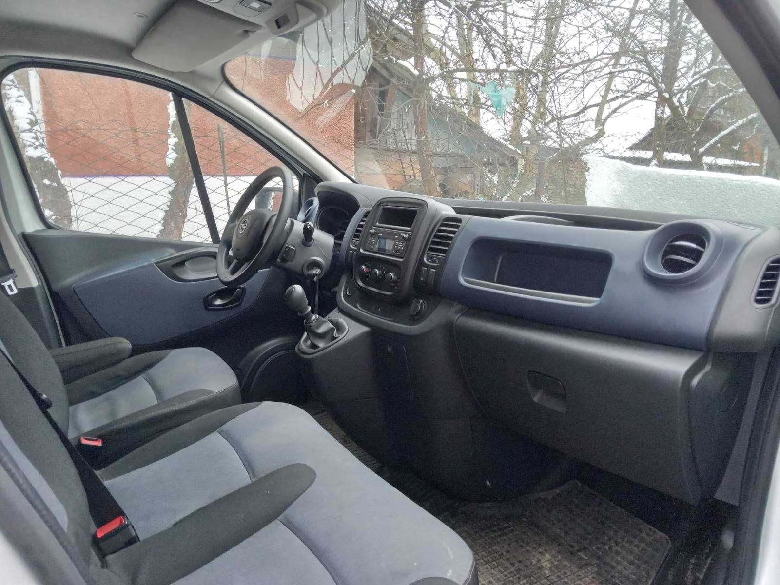 Opel Vivaro Long 89kw пасажир 9 місць