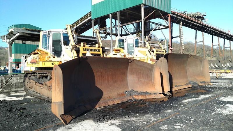 Buldozer Liebherr PR 754 em ótimo estado