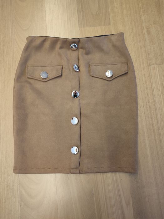 Saio "tipo camurça" camel. Veste S.