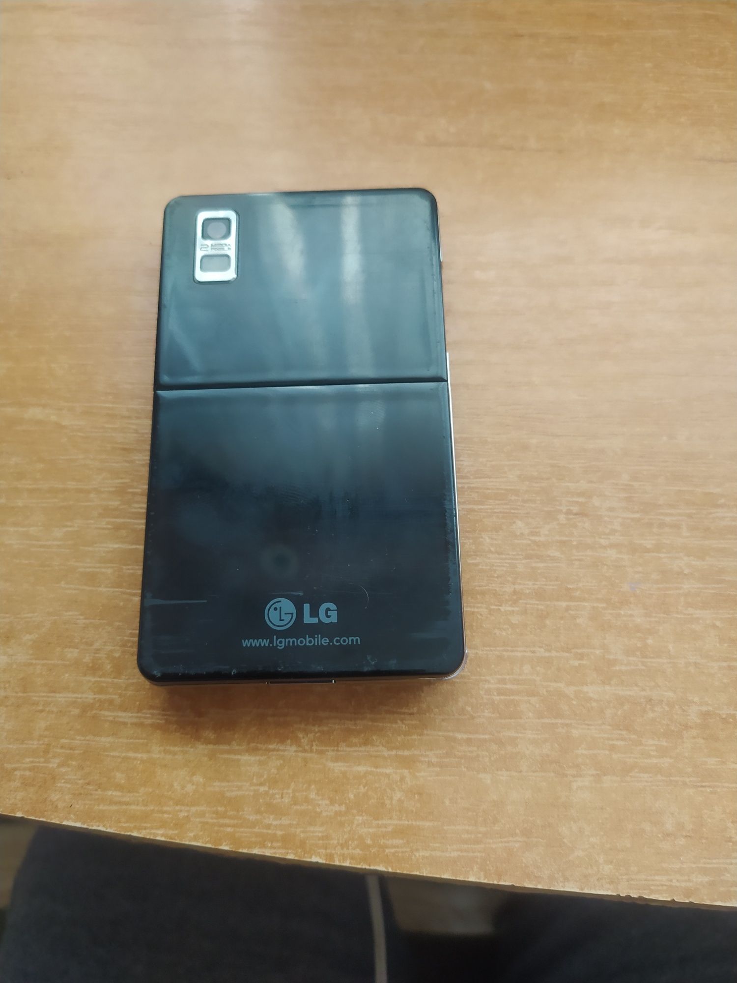 Телефон Lg ks20 полностью рабочие