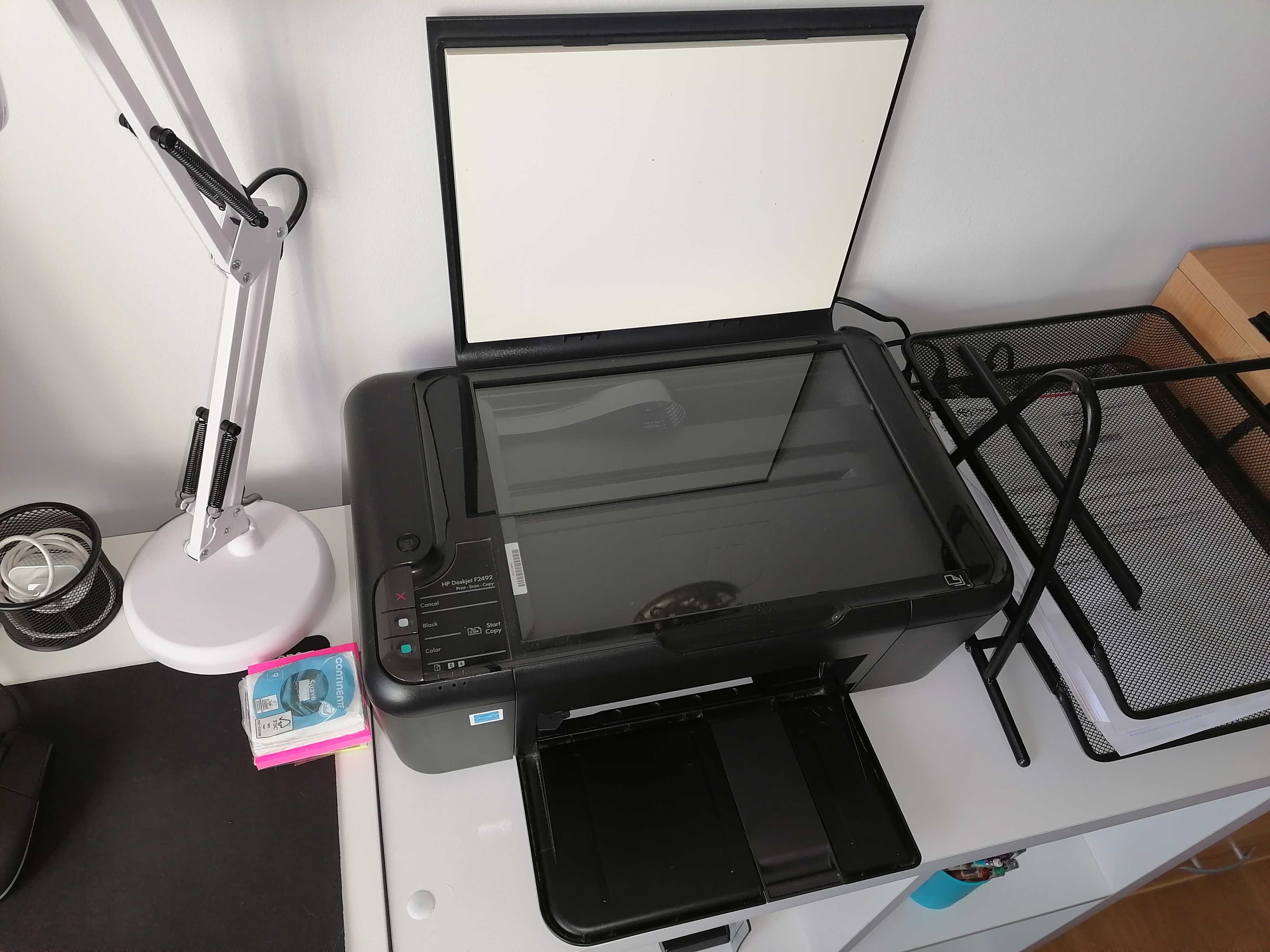 Vendo hp deskjet F2492, como nova