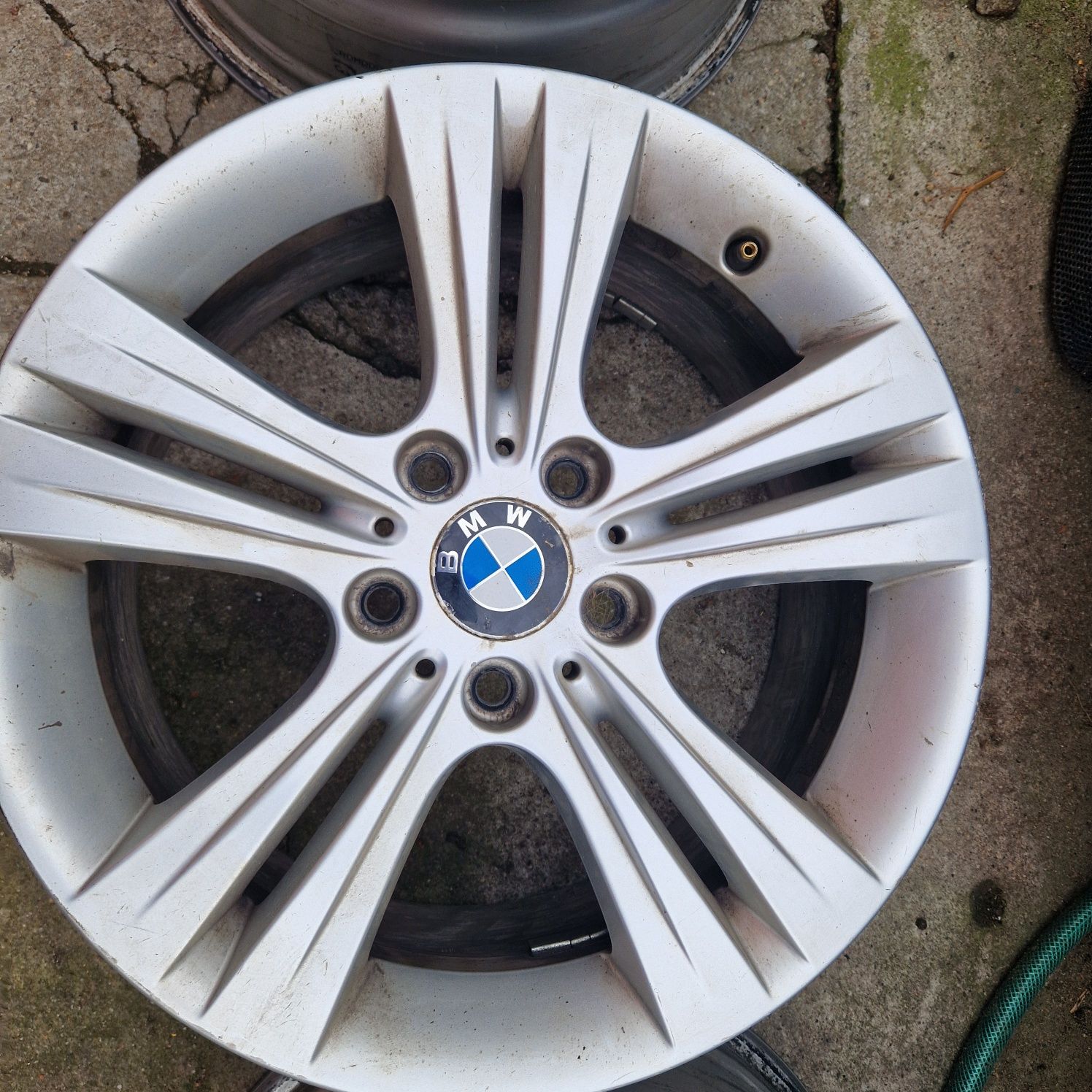 Felgi 17 do BMW  rocznik 2013