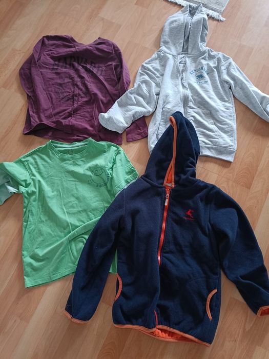 Zestaw ubrań dobre na rozmiar 140/146 chłopiec