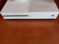 Xbox One. 500 GB