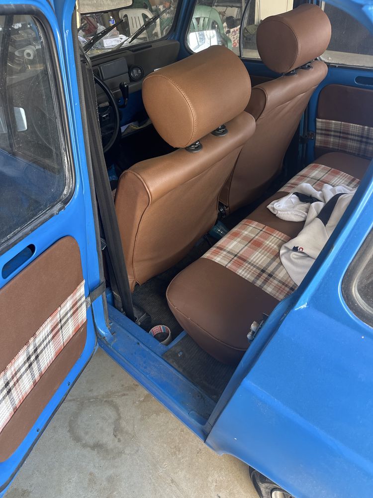 Renault 4l.