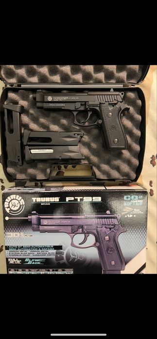 Airsoft replica de pistola Taurus PT99