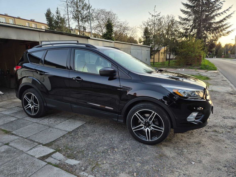 Ford Escape 2.0 Benzyna