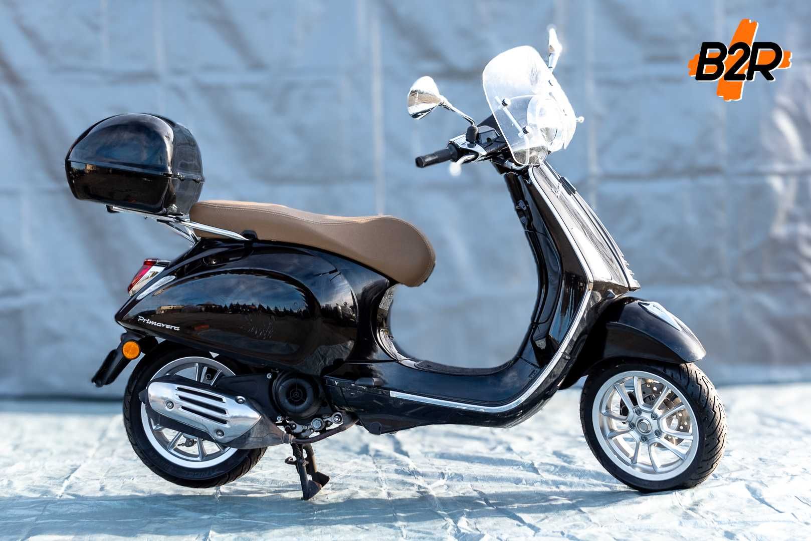 Vespa Primavera 50, 2020 rok, niski przebieg.