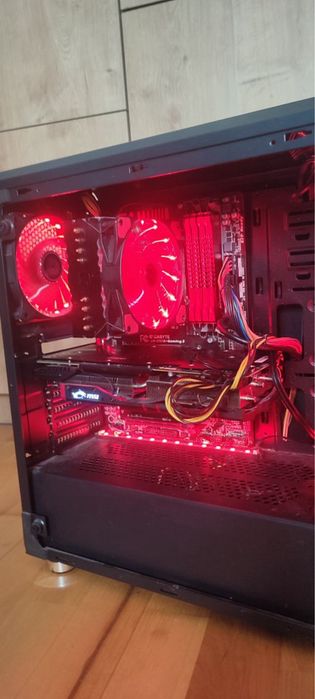 RED BEAST-i7 - grafika 8 GB - 16 GB RAM-SSD