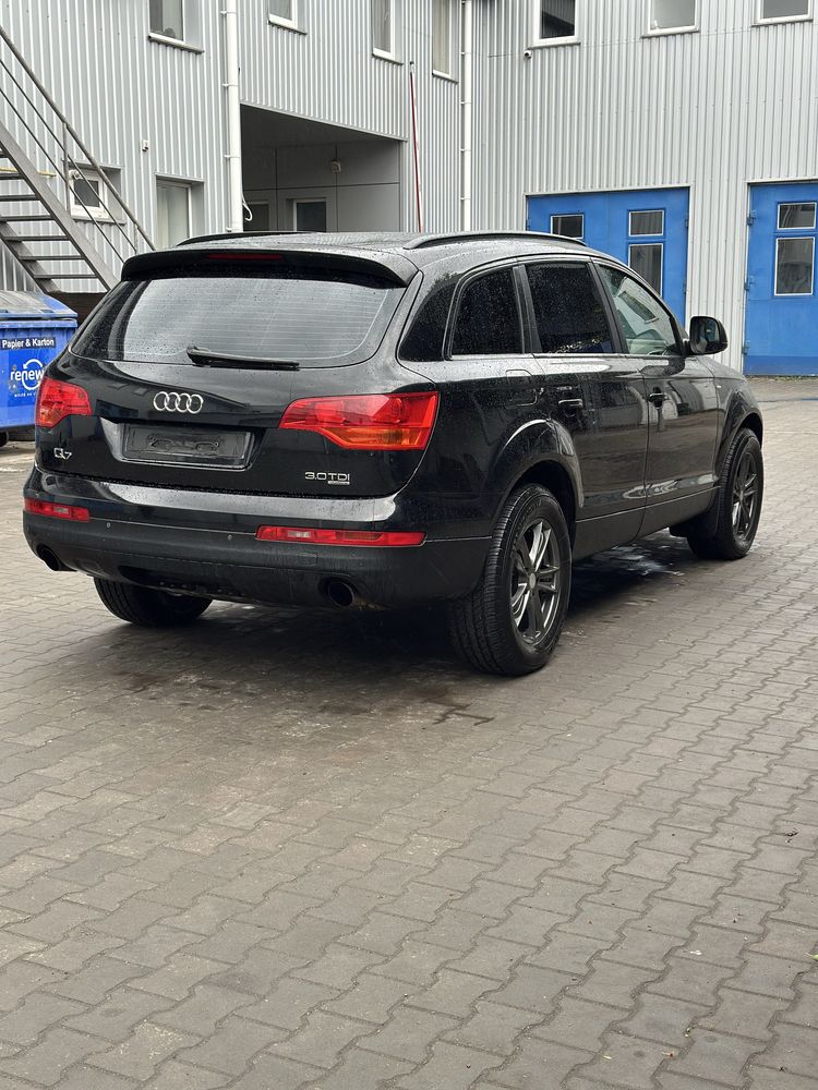 Ауді q7 3.0 tdi quattro
