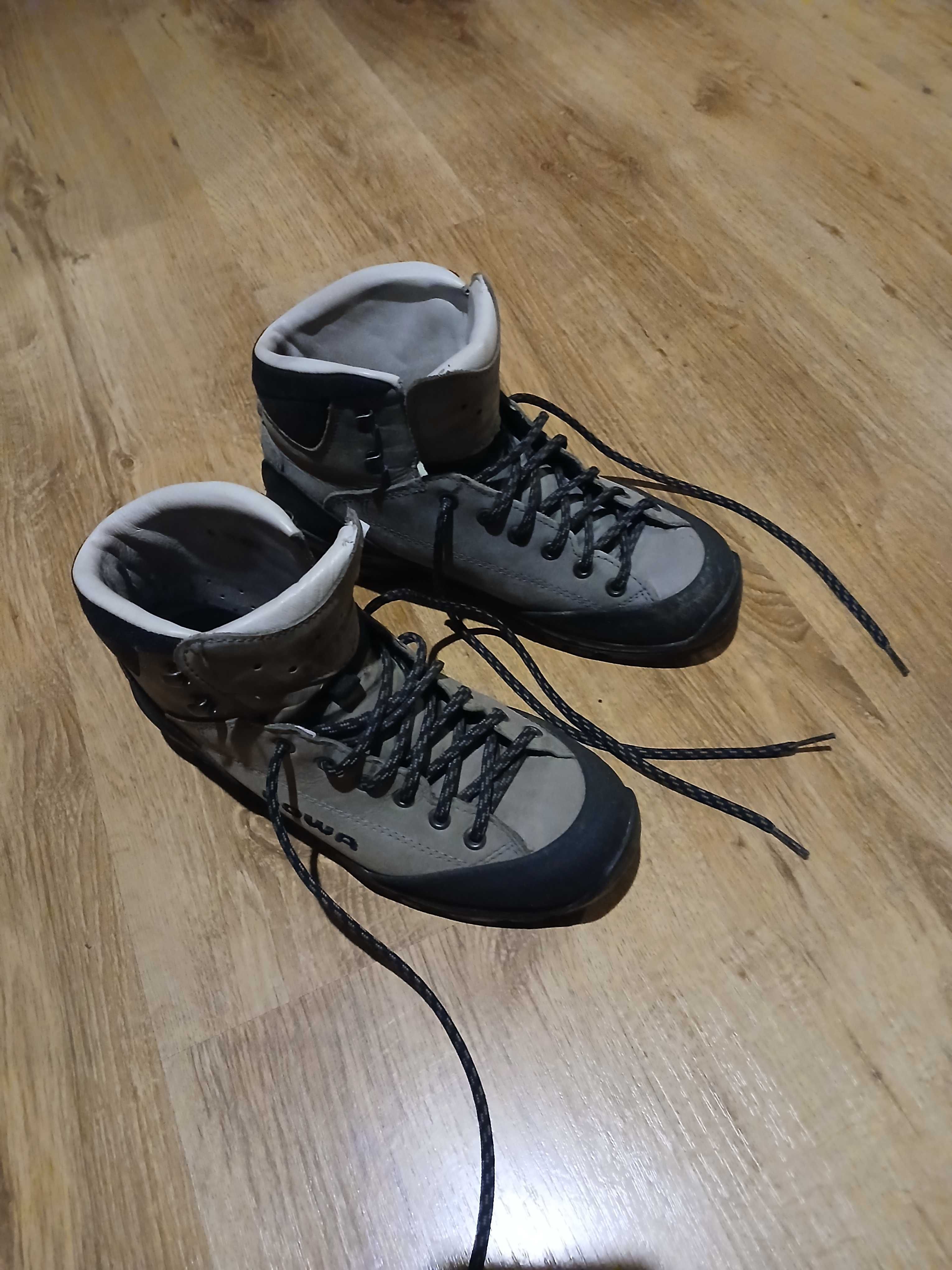 Buty trekkingowe damskie Lowa