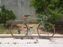 Bicicleta Peugeot randoneur vintage prata roda 700c 28
Tamanho 56