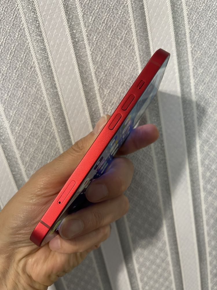 Apple iPhone 14 128 gb. Неверлок, акб 91%