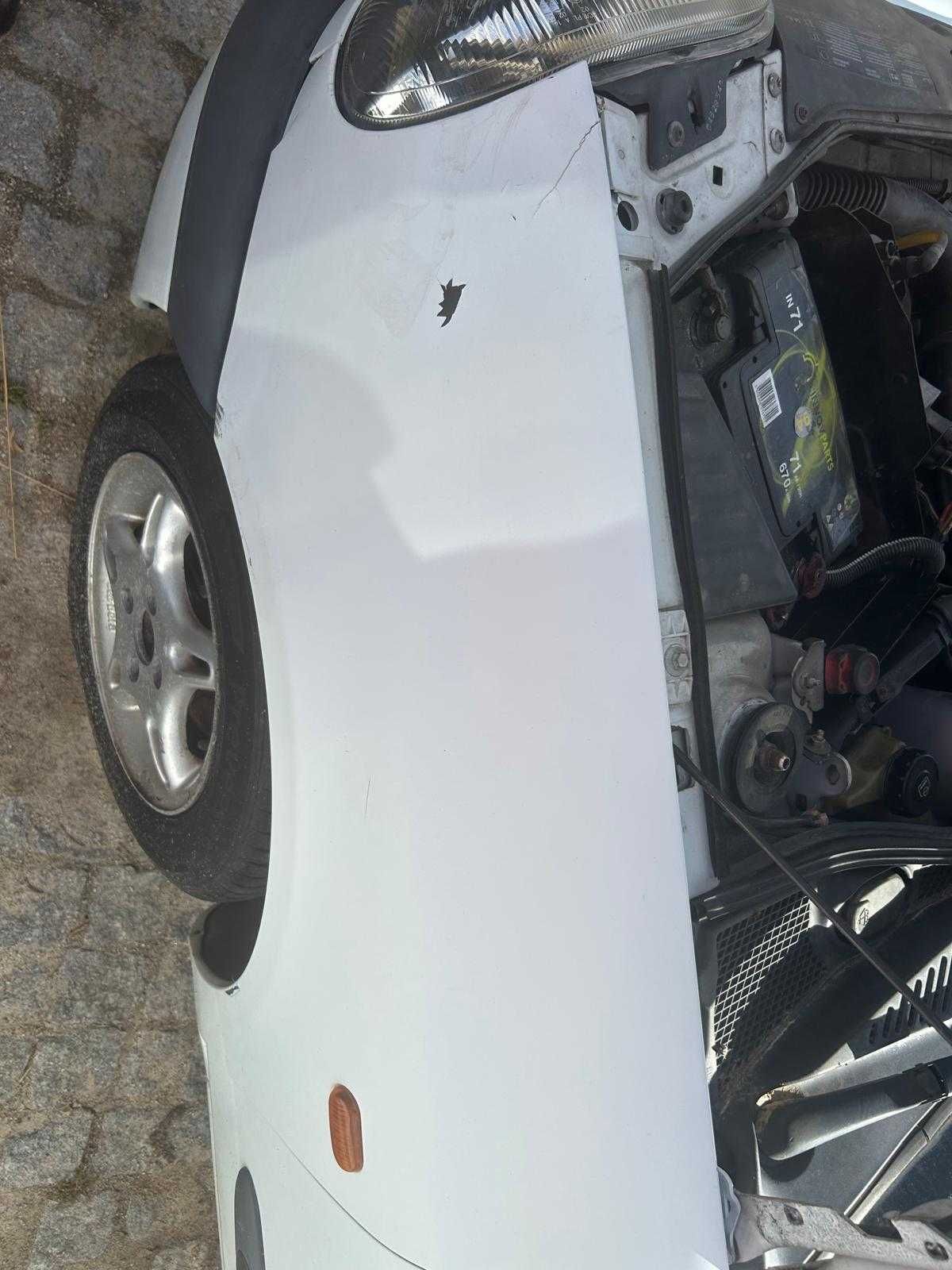 Renault Clio 1.9D Comercial 1999