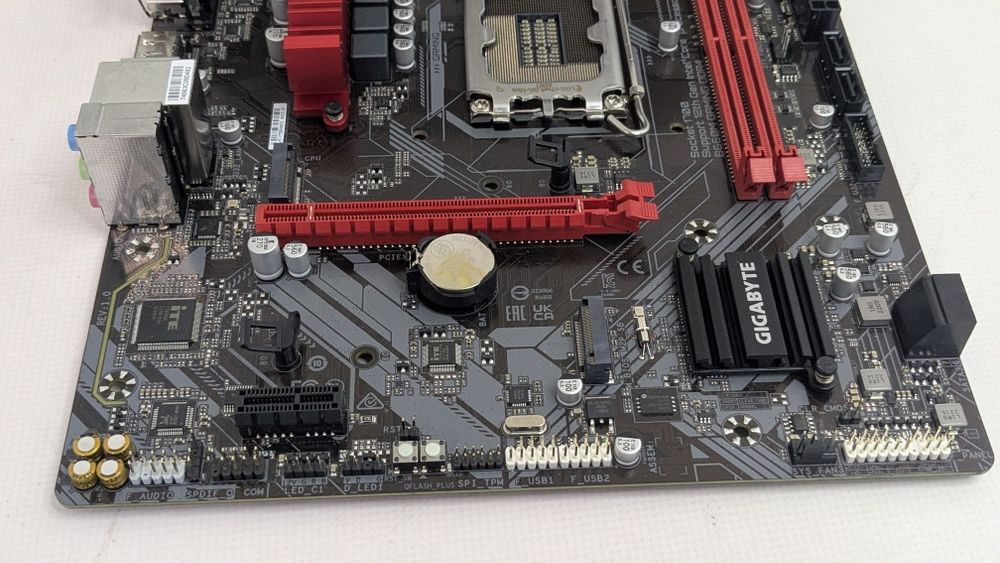 Материнська плата Gigabyte B660M Gaming DDR4 Socket 1700\Гарантія!