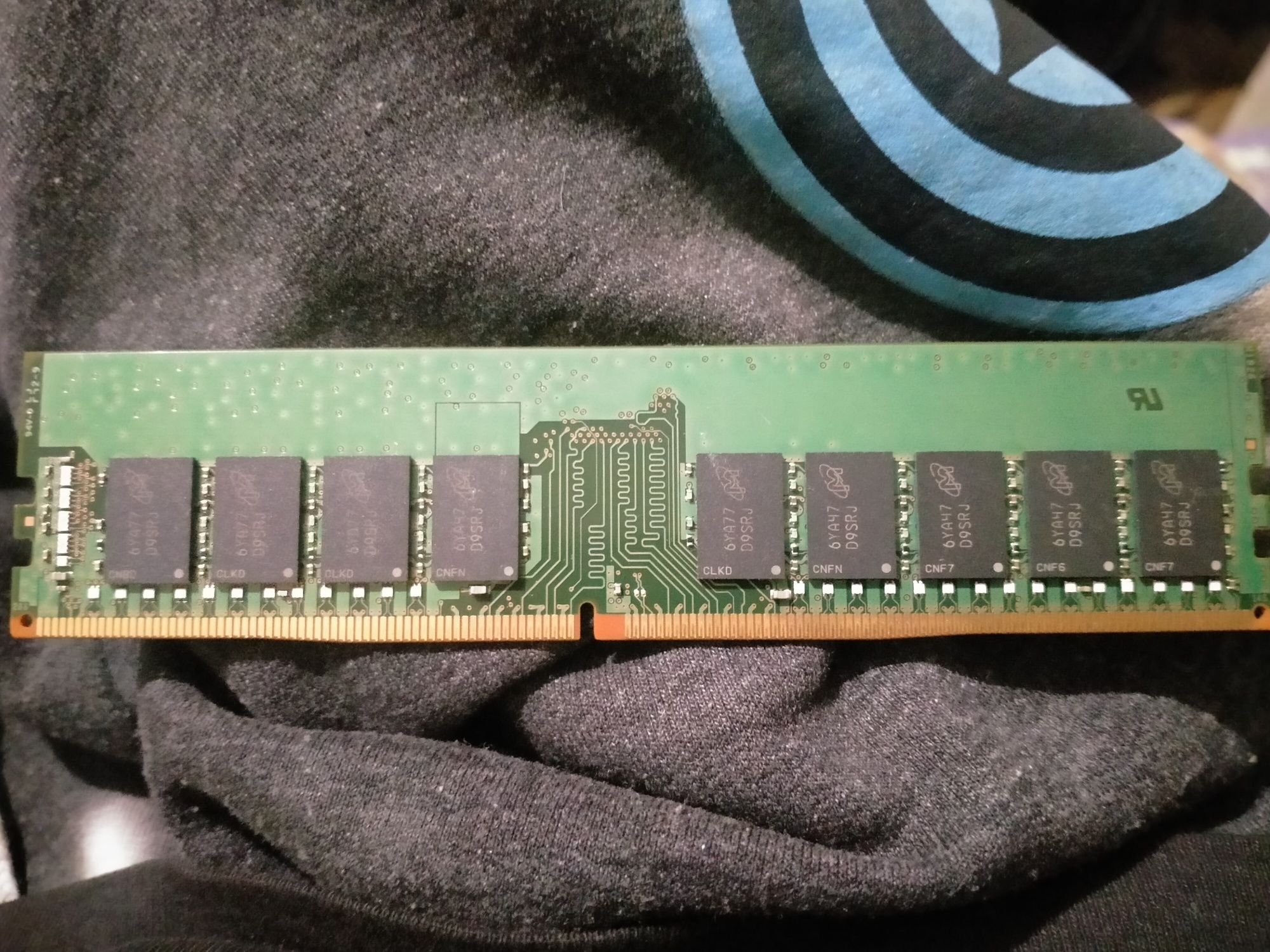 Intel Xeon E5 2667 v3 і планка озу 16gb bbr4
