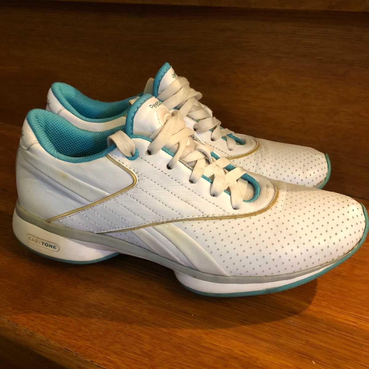 жіночі кроссівки Reebok easytone 38р.