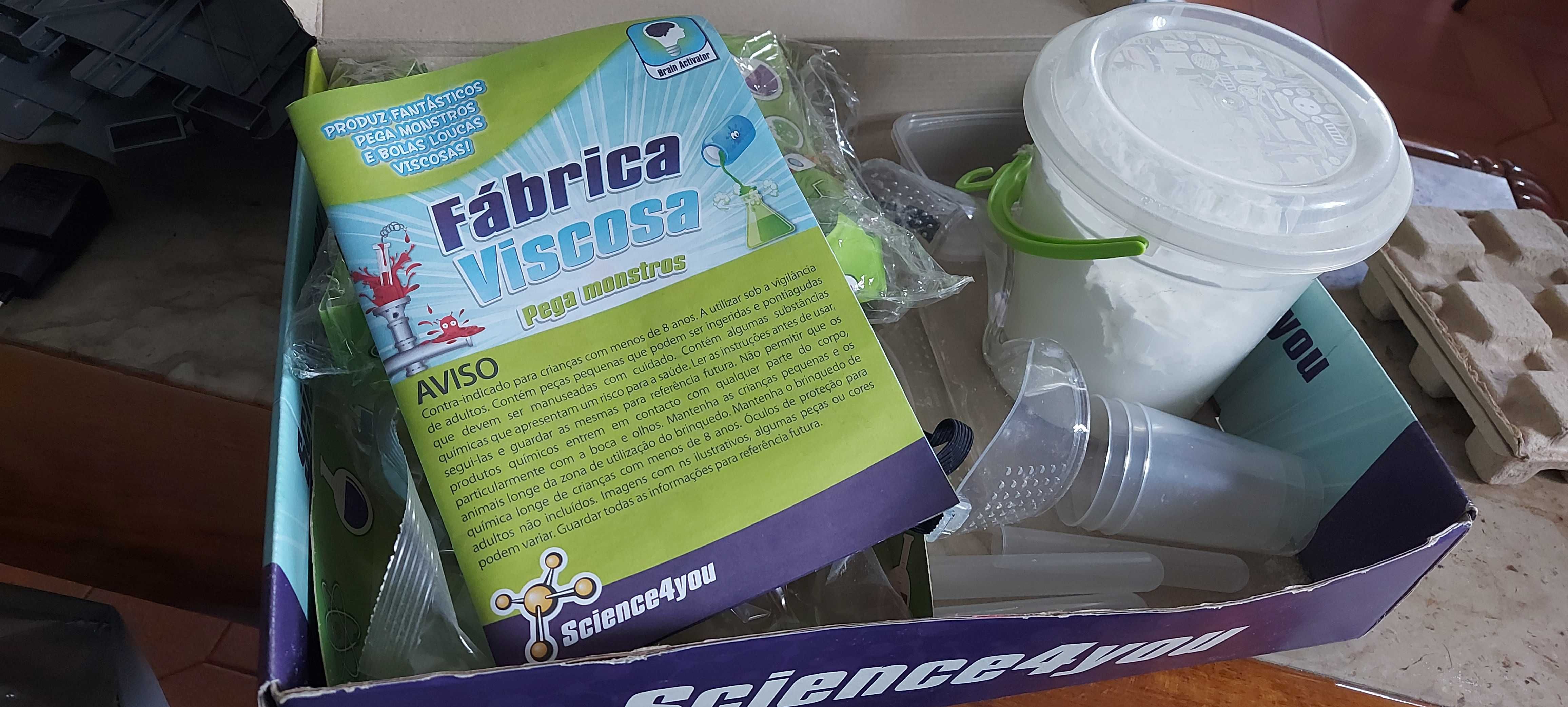 Fabrica viscosa, pega monstros