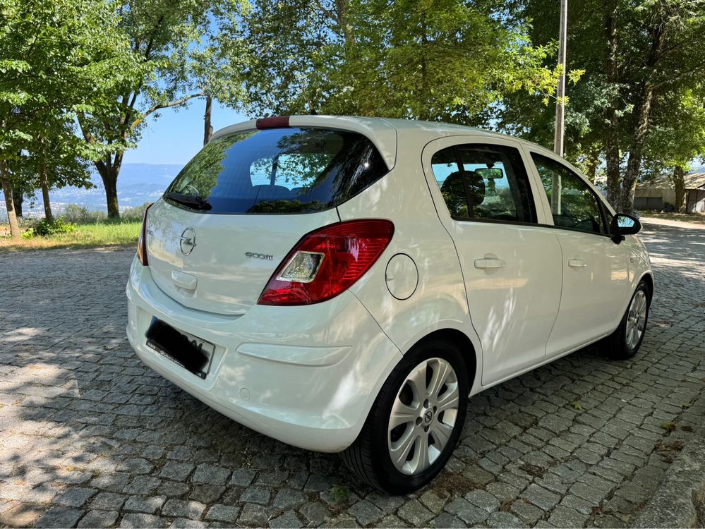 Opel corsa D 1.3CDTi 2008