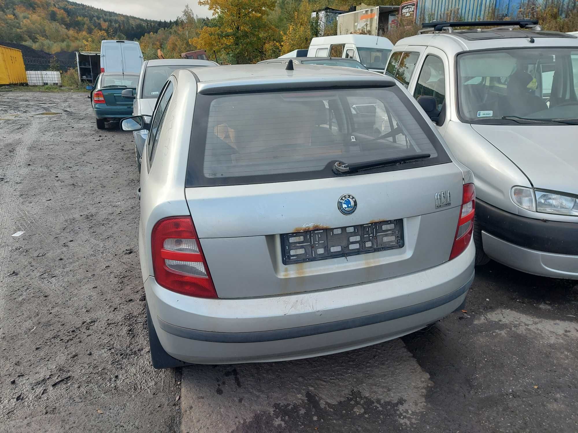 Skoda Fabia I Lift 9102 maska przednia srebrna FV części/dostawa