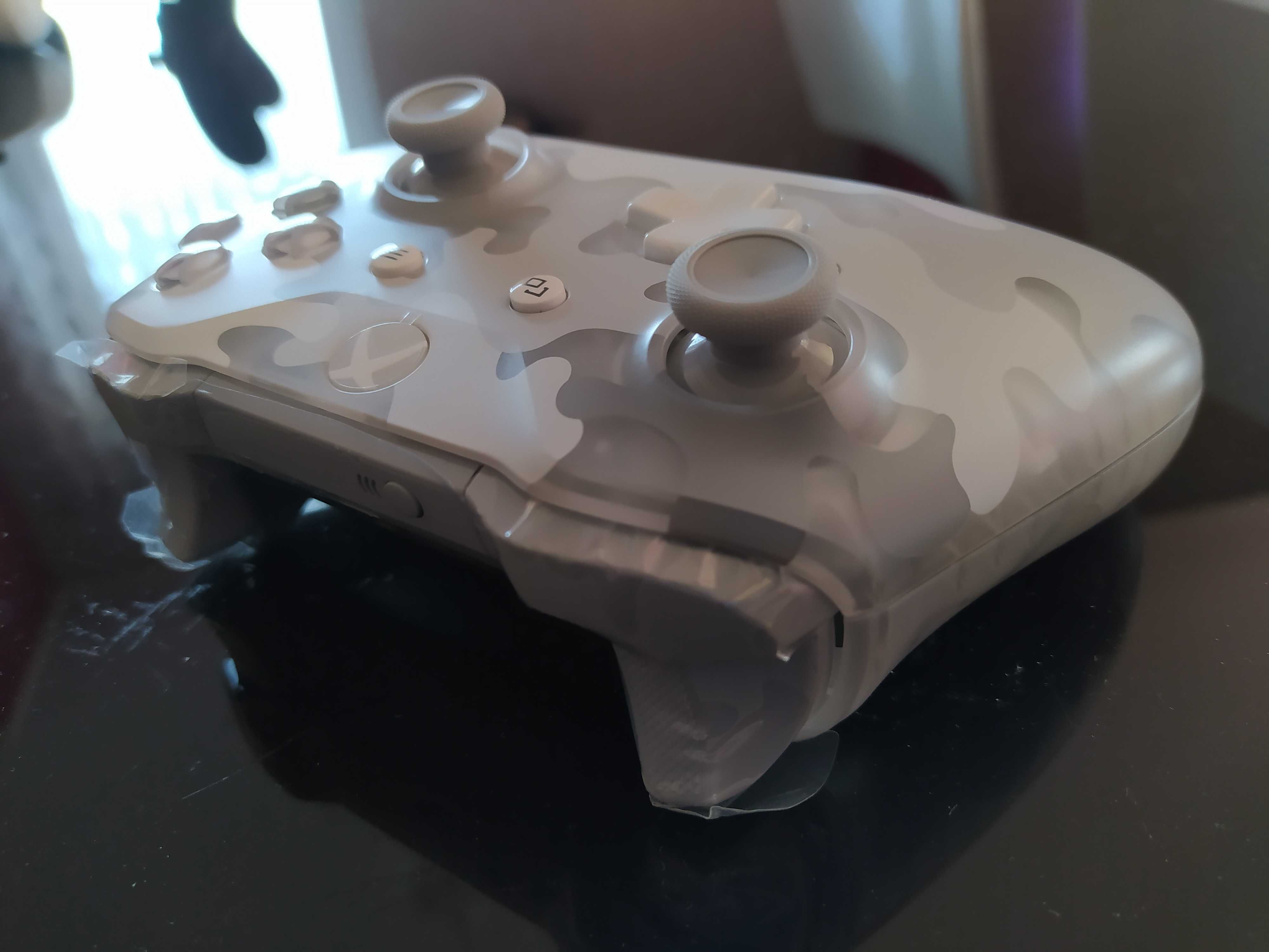 Pad od Xbox One X S Arctic Camo w pełni sprawny oryginał Nowy